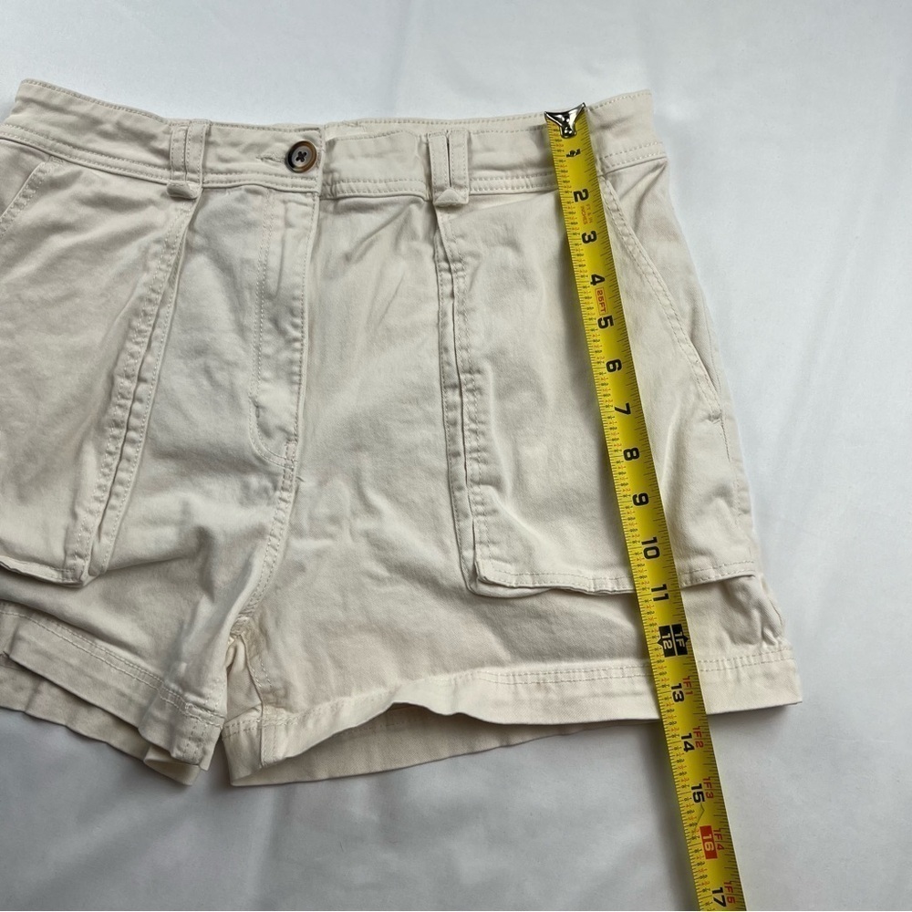 H & M - Women’s Shorts - Khaki - Above the Knee - Size 10 - Picture 11 of 12